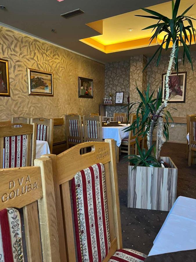 Hotel Dva Goluba Пале Екстериор снимка