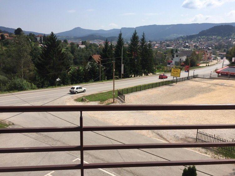 Hotel Dva Goluba Пале Екстериор снимка